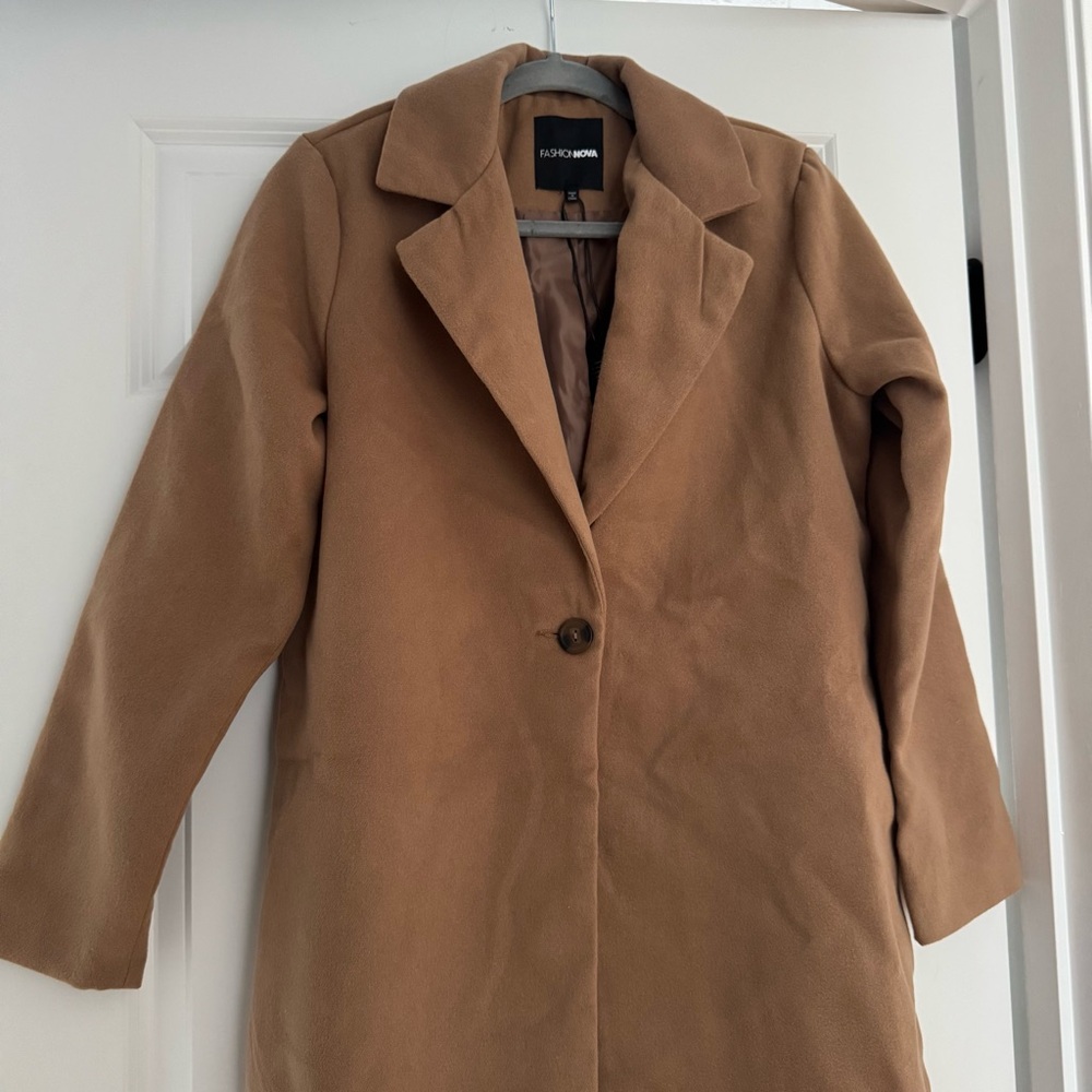 NWT Fashion Nova - Natalie Wool Coat in XS, color: camel